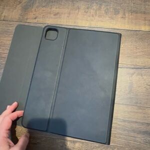 Black Tablet iPad Pro 11” Case with keyboard